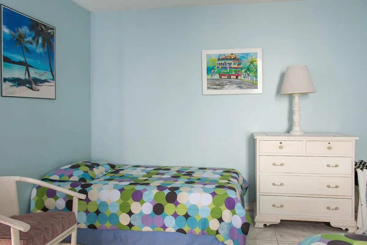 Апартаменты Coral Reef Beach Suite At Montego Bay Club Resort